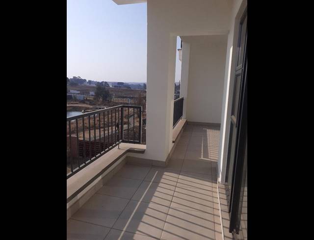 1 BEDROOM PROPERTY TO RENT IN LINBRO PARK